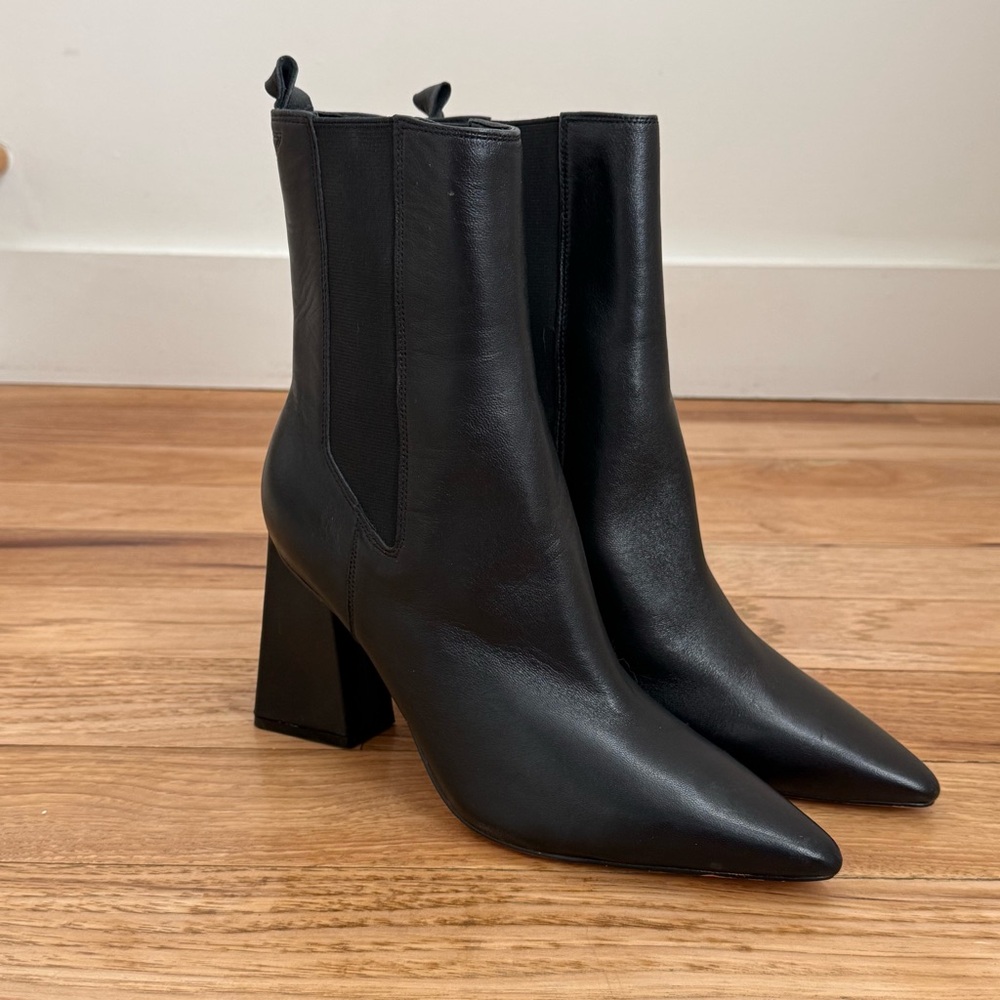 Marc Fisher LTD Womens Kylynn  Black Leather High Heel Chelsea Boots 7.5